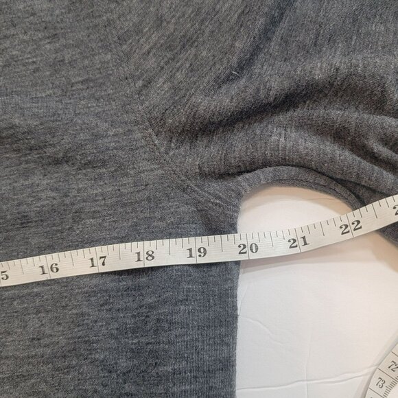 Omni-Wool Base Layer Shirt, Men XL, Gray, 1/4 Zip w/Mock Neck,Thumb Holes, EUC - Picture 9 of 12